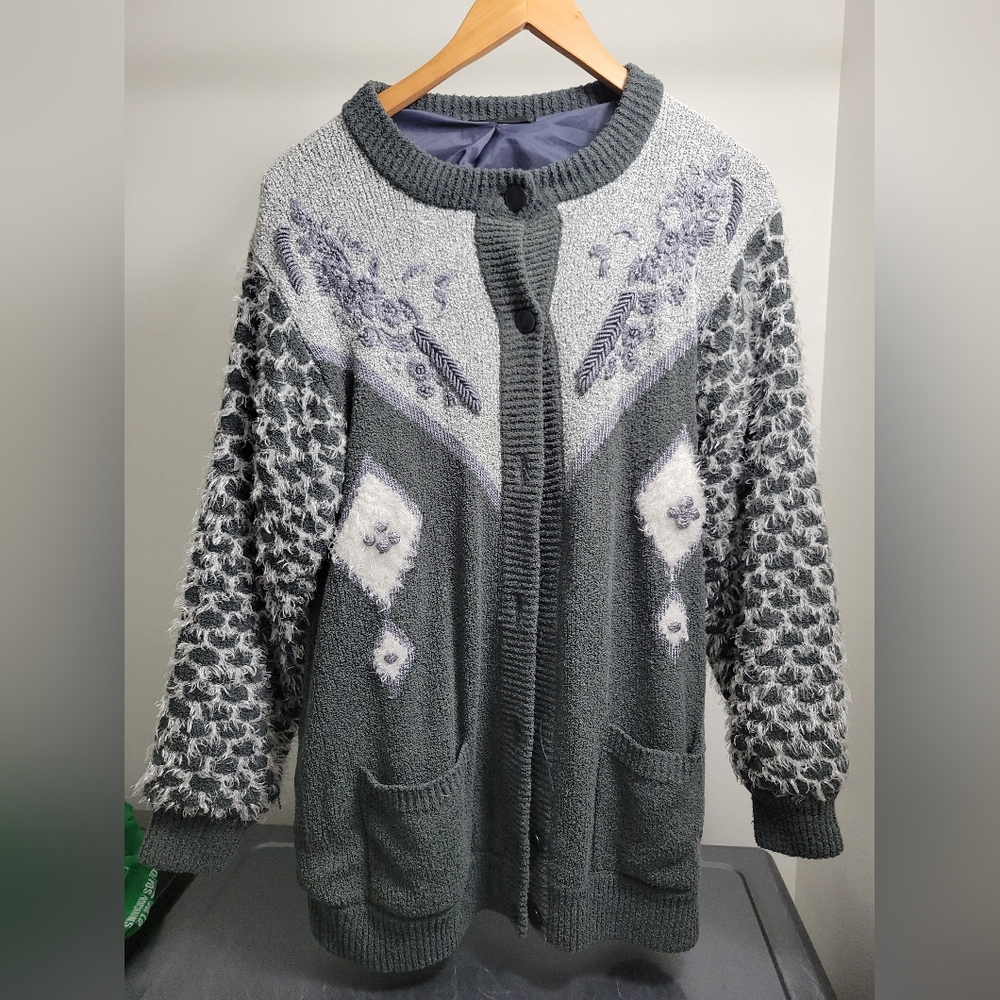 Women's Gray Patterned Sweater